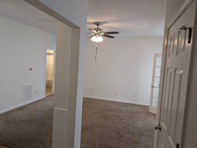 Building Photo - 9734 Leyland Dr