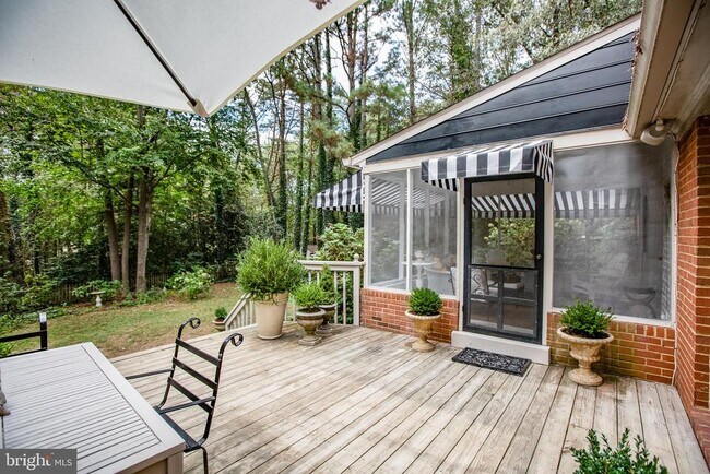 Building Photo - 20 Aiken Rd