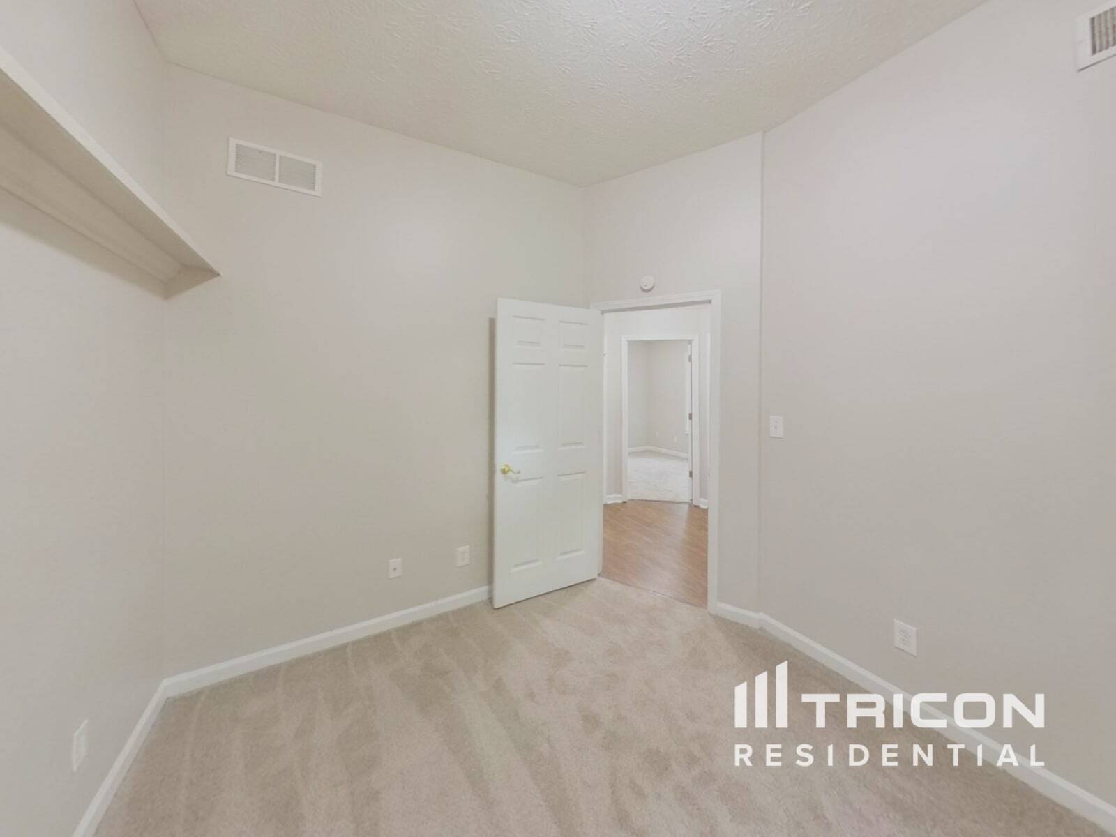 Building Photo - 408 Crested View Dr