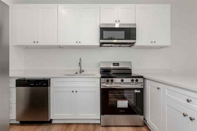 Building Photo - 4713 Virginia Ave