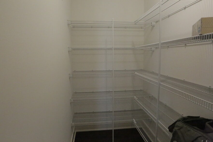 Pantry - 2936 SW Country Ln