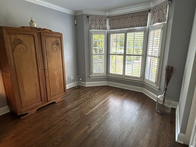 Building Photo - 4 Bed | 2.5 Bath House in Morrisville with...