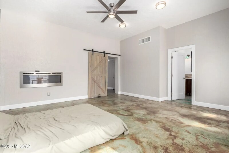 Building Photo - 2144 N Madelyn Ave