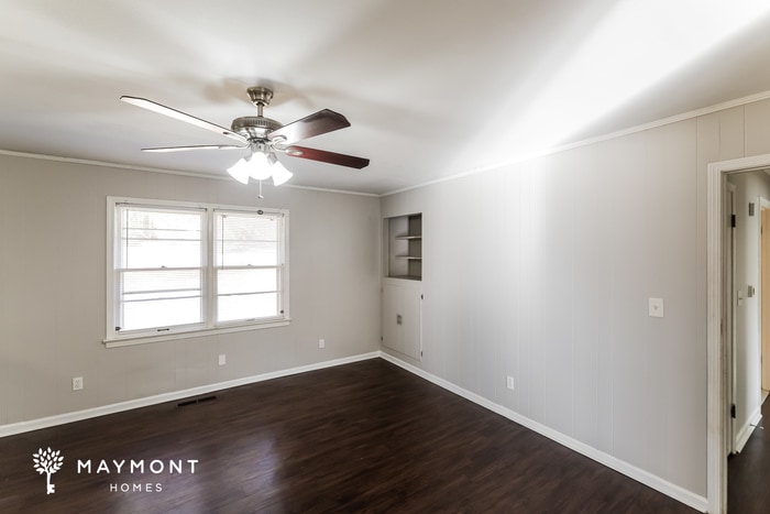 Building Photo - 3624 Springhill Dr