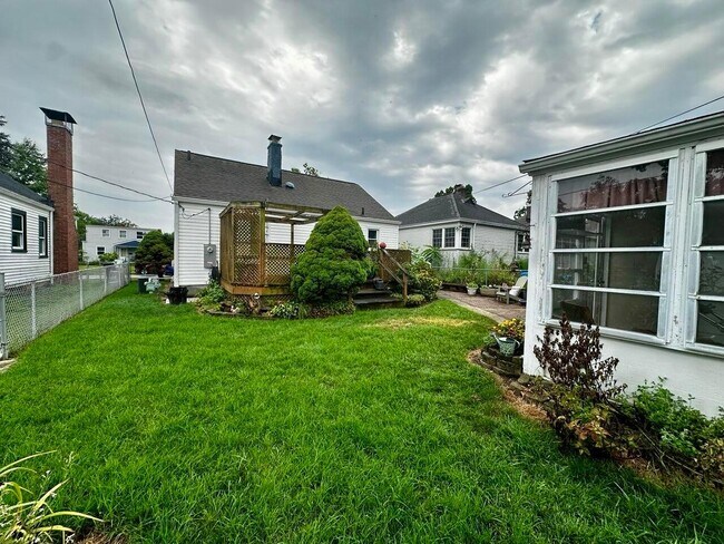 Building Photo - 2778 Bellwood Ave