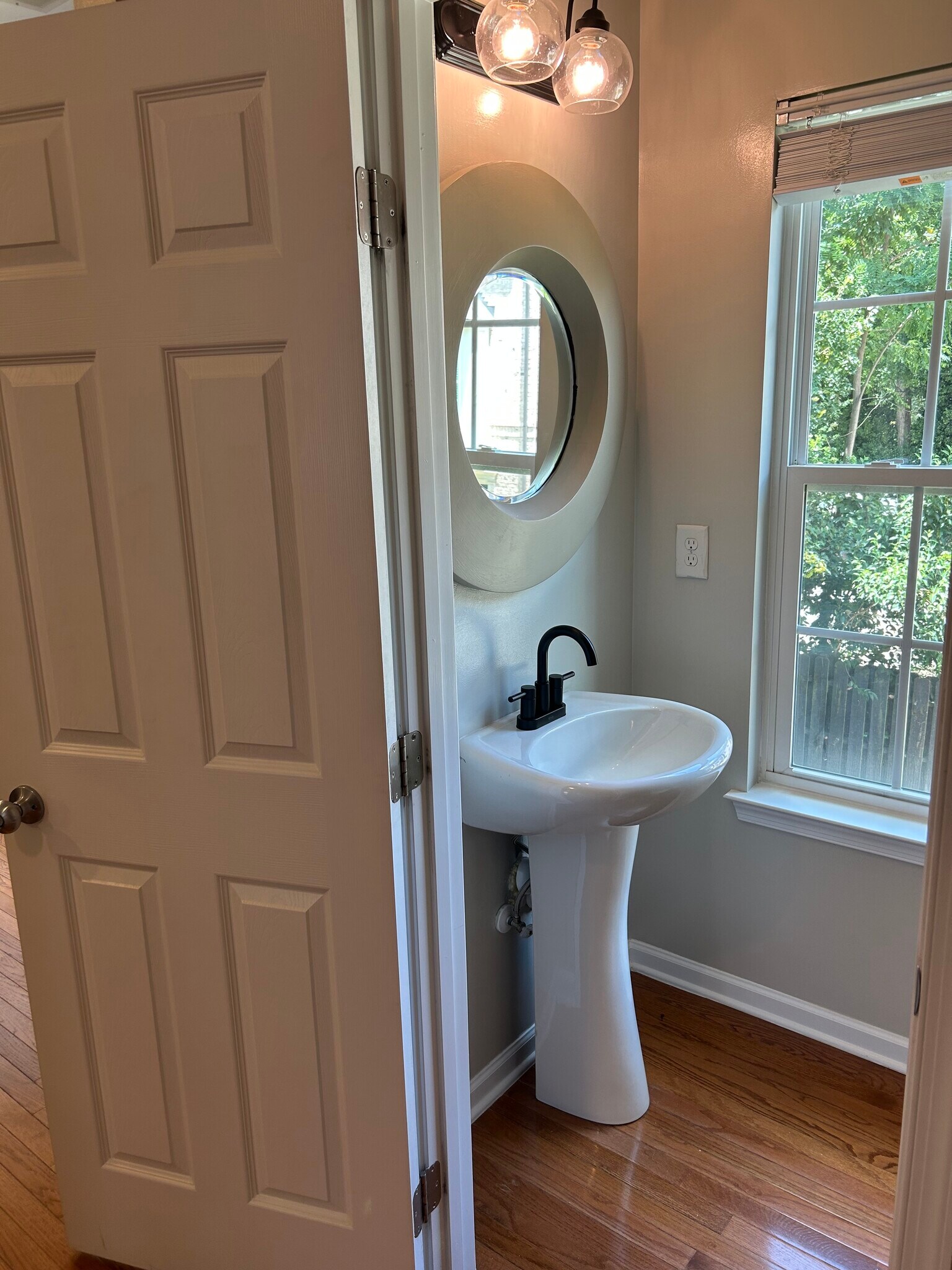 Half bath - 237 N Irwin Ave