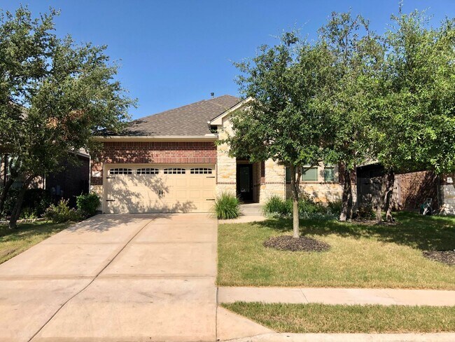 Building Photo - Upscale 3 Bedroom 2 Bath with Lots of Space!