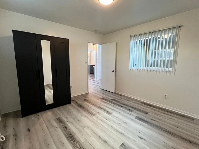 Building Photo - 4959-61 Catoctin Dr