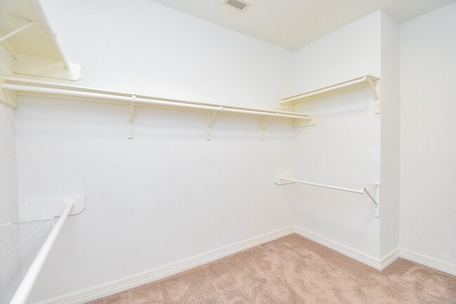 Building Photo - 20907 Avery Cove Ln