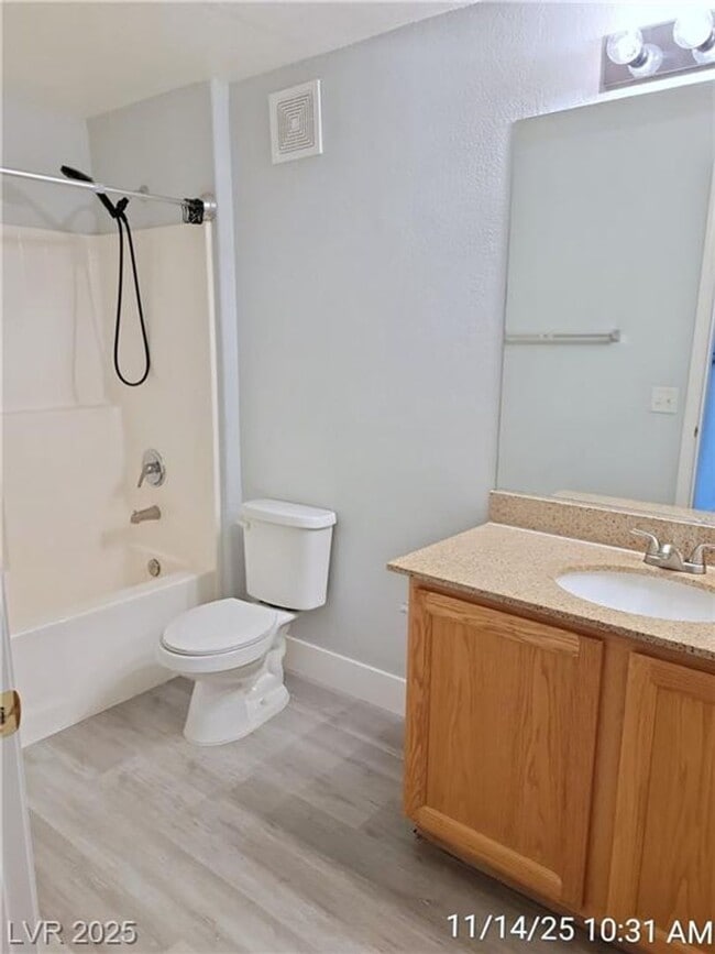 Building Photo - SOUTHWEST GATED 2-BED, 2-BATH FIRST-FLOOR ...
