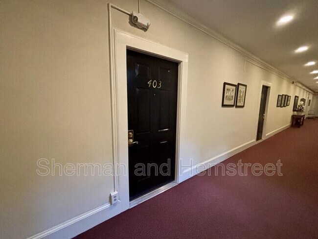 Building Photo - 2068 Walton Wy