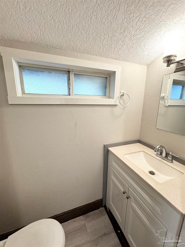 Building Photo - 9720 Sandpiper St