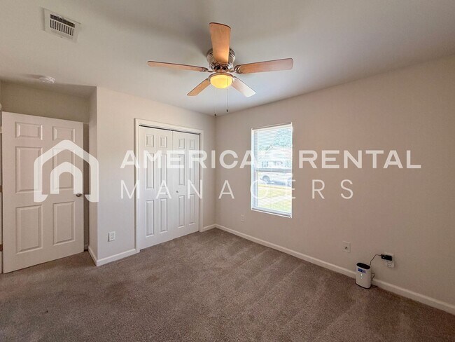 Building Photo - 6221 Burbank Crossing Loop