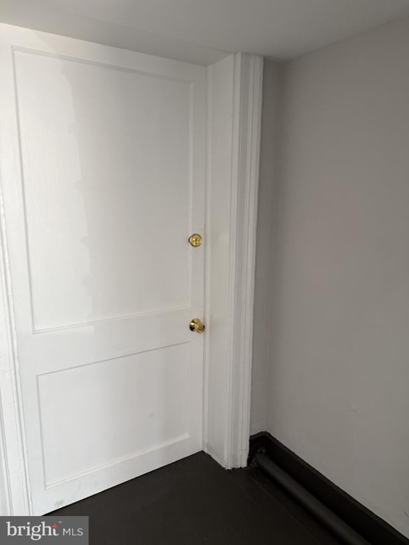 Building Photo - 510 Caroline St