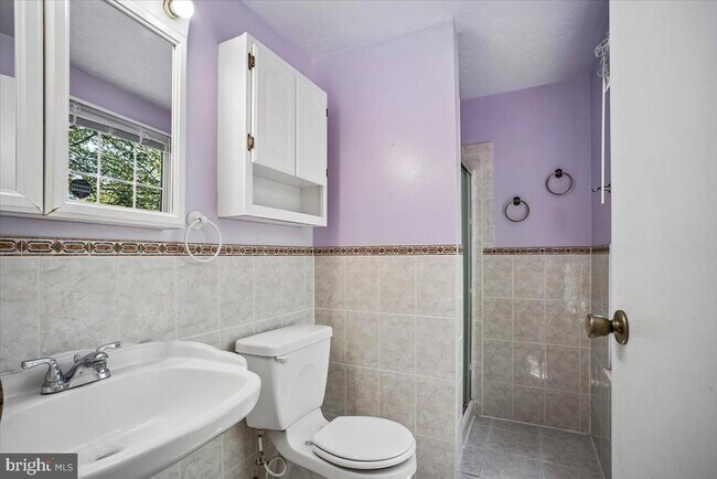 Building Photo - 9404 Mirror Pond Dr