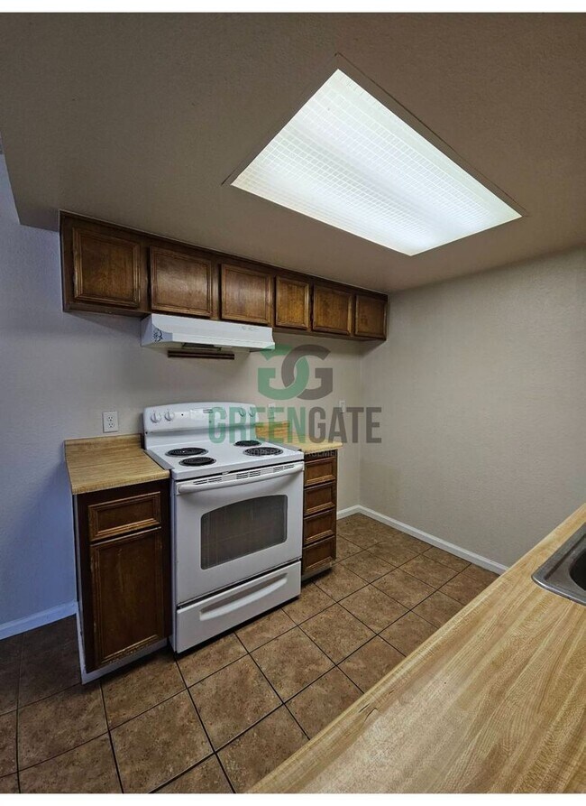 Building Photo - 3116 Kounias Dr