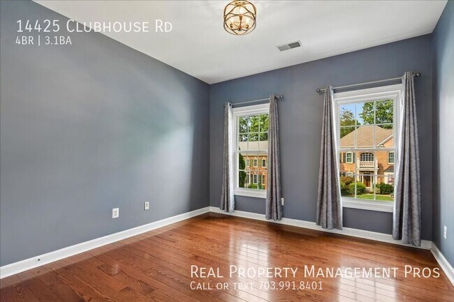 Building Photo - 14425 Clubhouse Rd