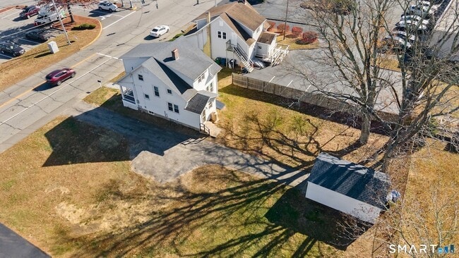 Building Photo - 14 Clark Ln