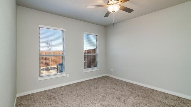 Building Photo - 641 Fallow Dr