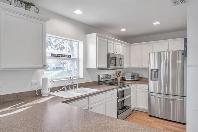 Building Photo - 2913 Bear Oak Dr