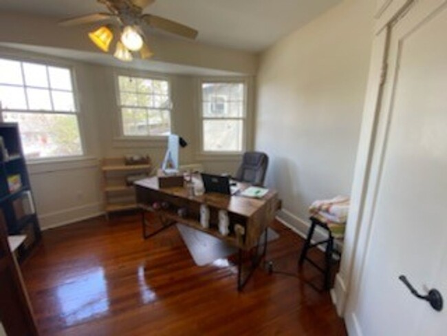 Building Photo - 6BR Home Newly Renovated One Block From Tu...