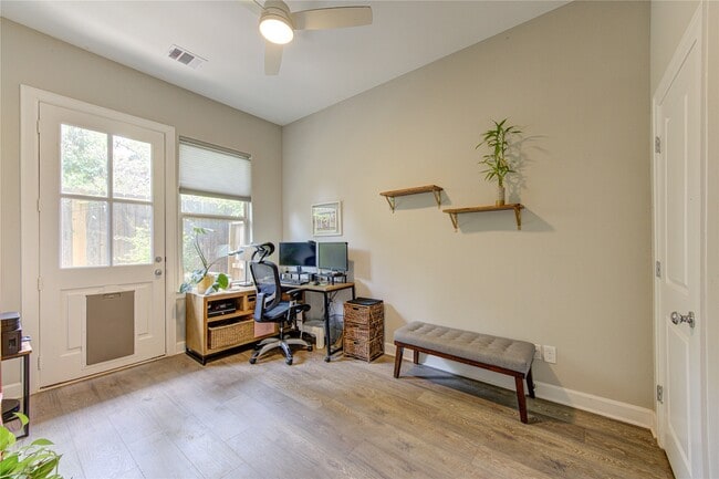 Building Photo - 5103 Royal Heath Dr