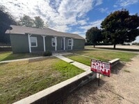 Building Photo - 20579 Ave 184