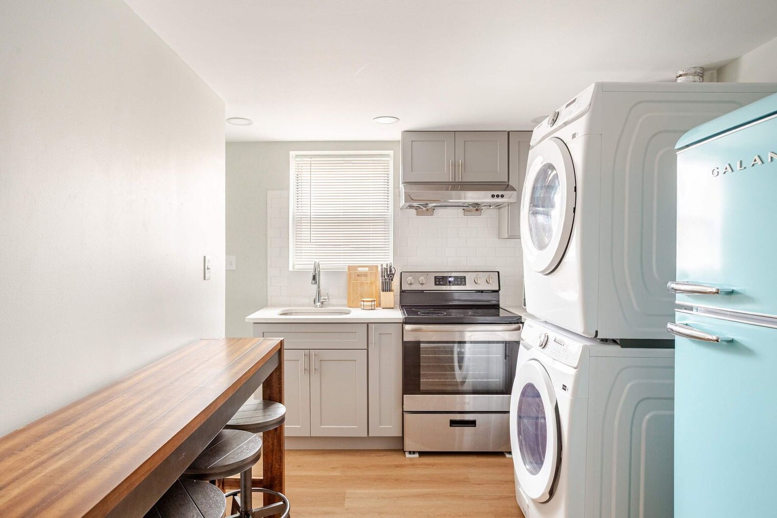 Building Photo - 1816 S 9th St