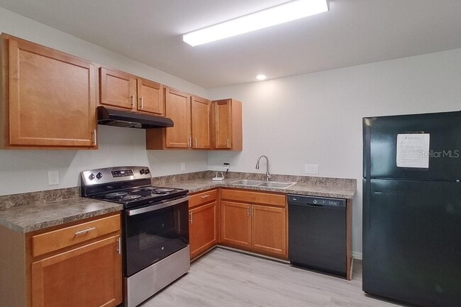 Building Photo - 3214 65th St W