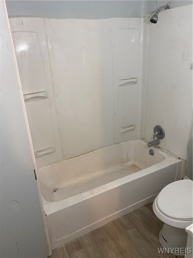 Building Photo - 95 Westminster Ave