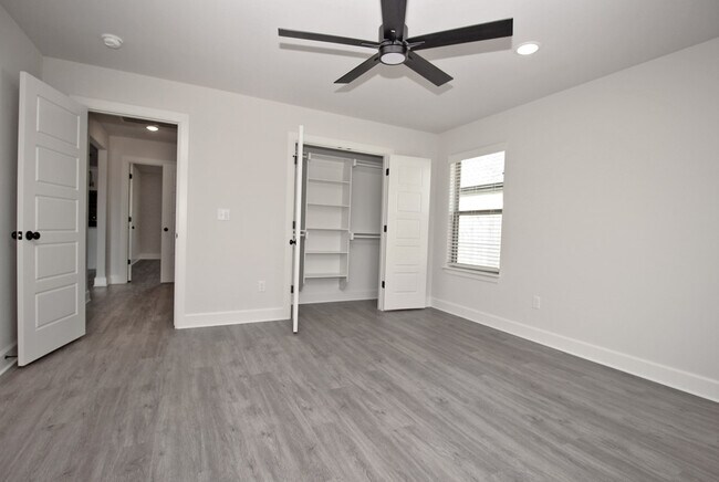 Building Photo - 1210 Monarch Rd