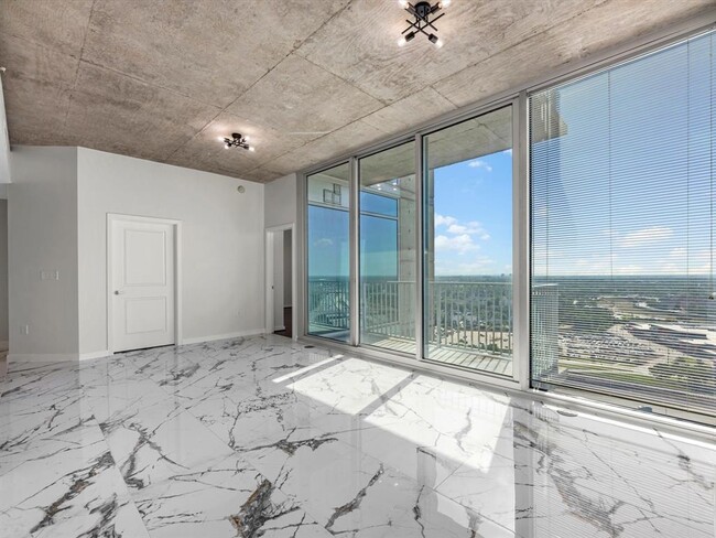 Building Photo - 5925 Almeda Rd