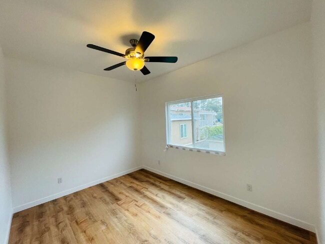 Building Photo - Spacious 3-Bed, 2-Bath Home on Thomson Court