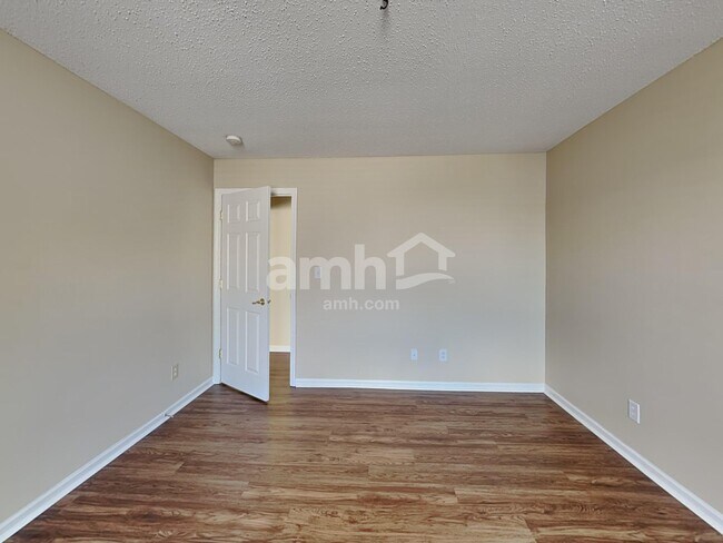 Building Photo - 1688 Harvest Meadow Dr