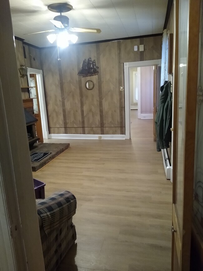 Building Photo - 47 Continental Ave