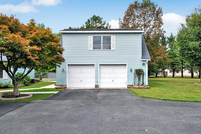 Primary Photo - 1049 Yoder Dr