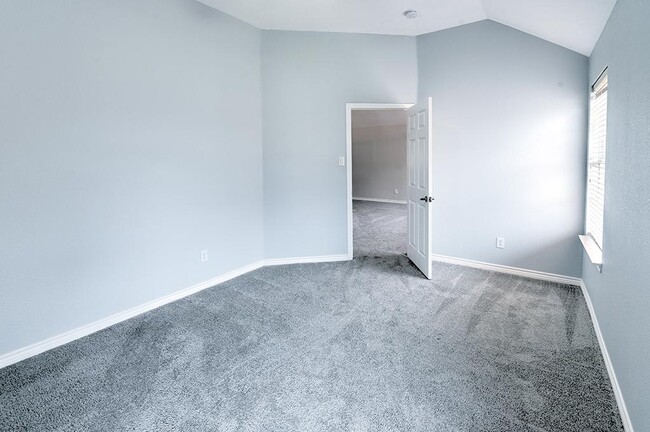 Building Photo - 7723 Buccaneer Cir