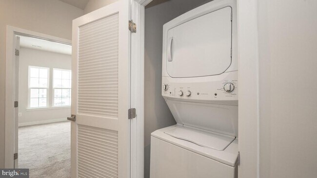 Building Photo - 6404 Wild Plum Dr