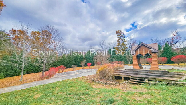 Building Photo - 218 Sugar Hollow Rd