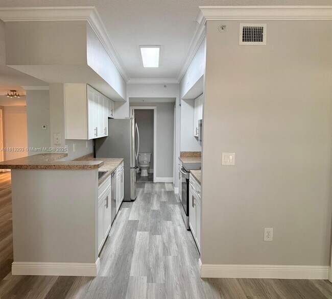 Primary Photo - 100 SW 117th Terrace