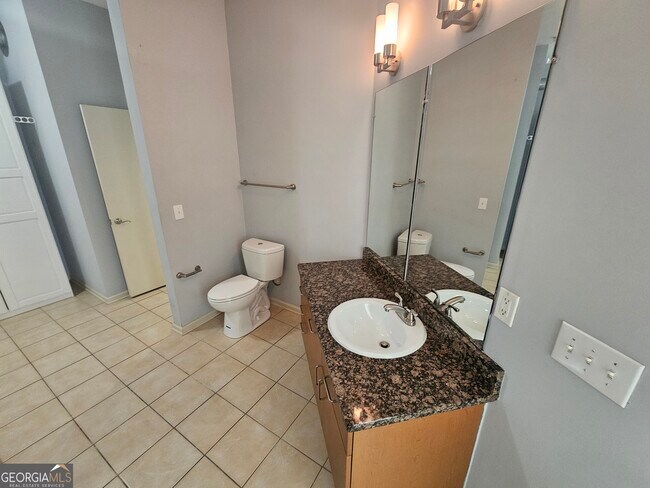 Building Photo - 5300 Peachtree Rd