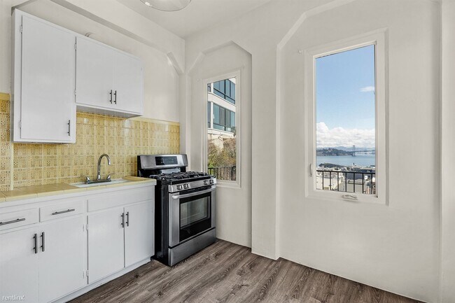 Building Photo - 2 br, 1.5 bath Duplex - 4 Dunnes Aly 4 Dun...