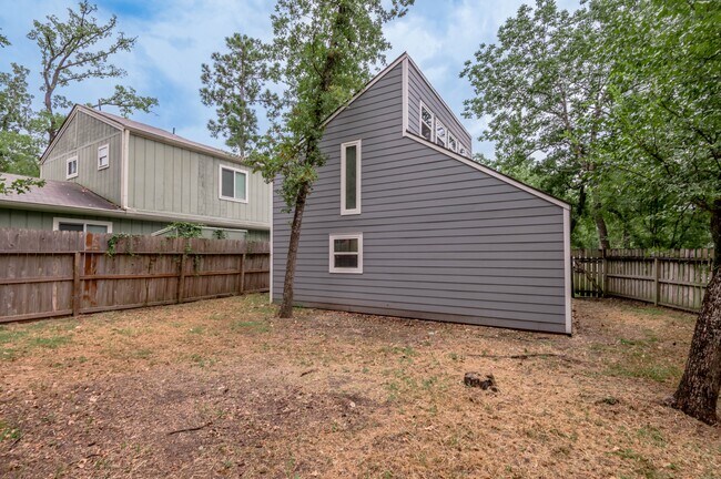 Building Photo - 26620 Primrose Ct