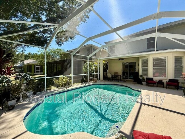 Building Photo - 11113 Avery Oaks Dr