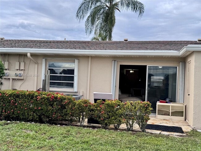 Building Photo - 8838 Bella Vista Dr