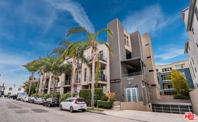 Building Photo - 13320 Beach Ave
