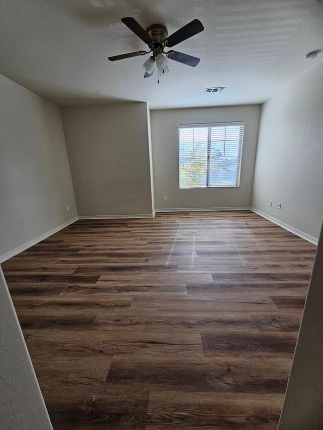 Building Photo - 2204 W Le Marche Ave