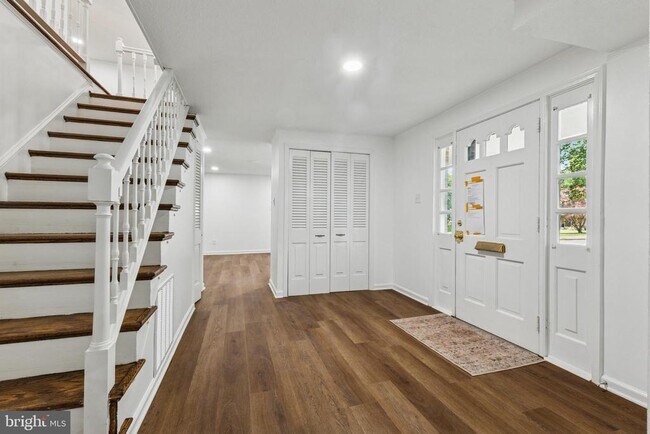 Building Photo - 8326 Briar Creek Dr