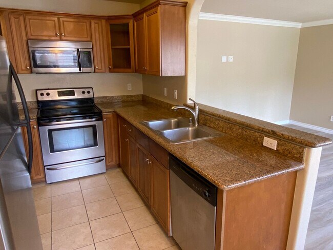 Building Photo - Stonemark on Avocado