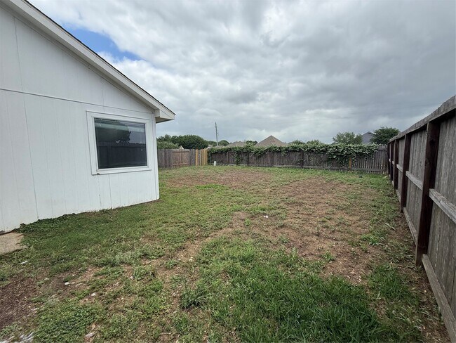 Building Photo - 21514 Juniper Meadows Dr